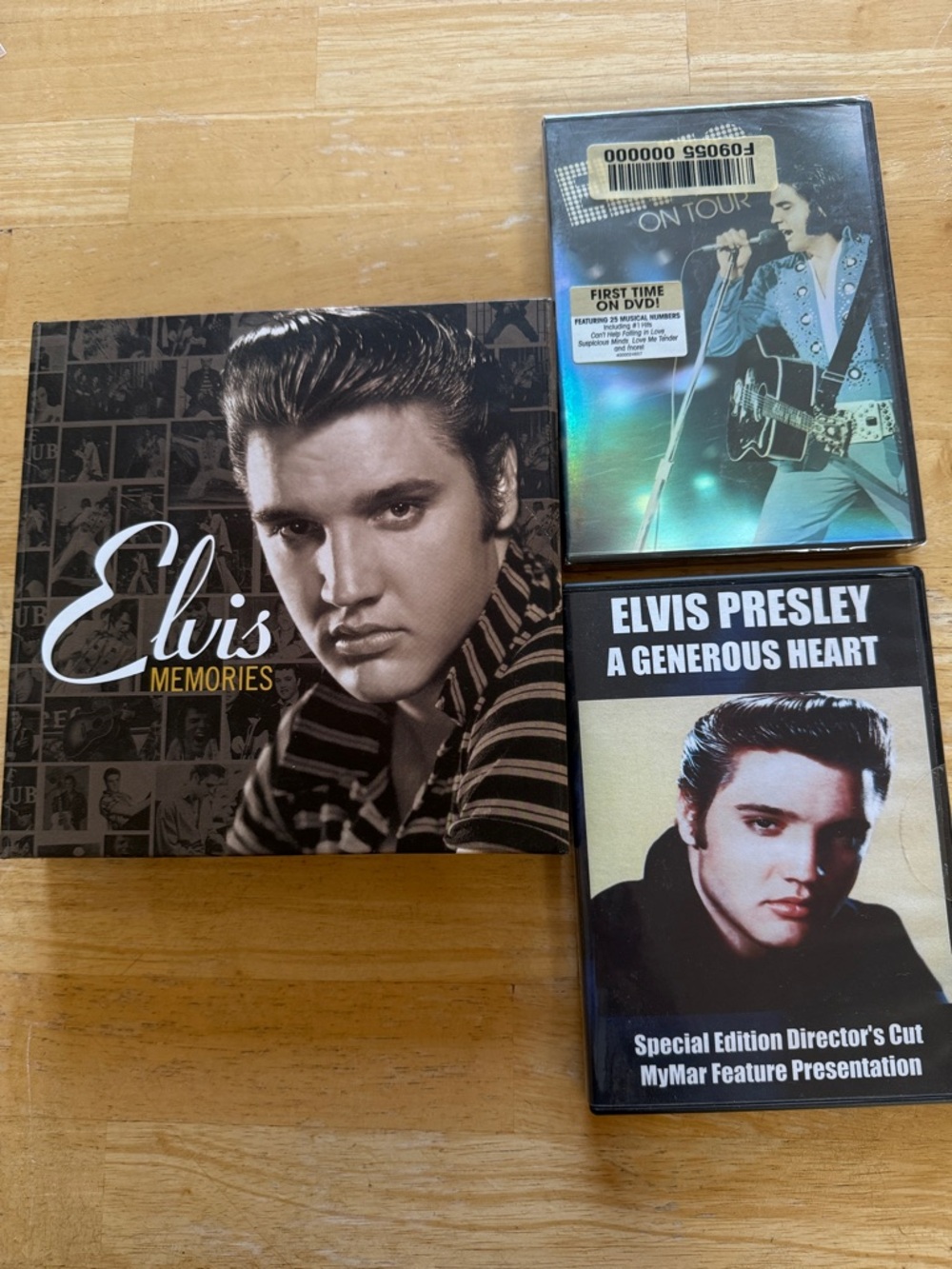 NEW Elvis 5 DVD’s Memorabilia